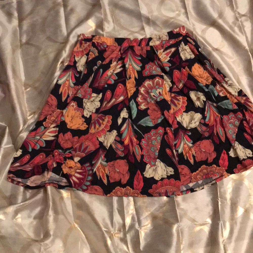Maddison skirt with pockets NWT